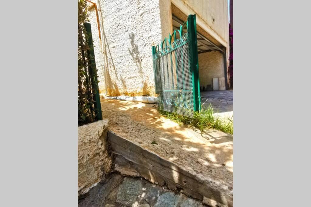 Cosy Guest House With Private Yard Saronida Exterior foto