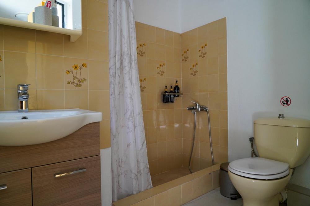 Cosy Guest House With Private Yard Saronida Exterior foto